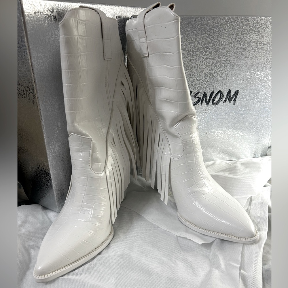 White fringed boots size 8